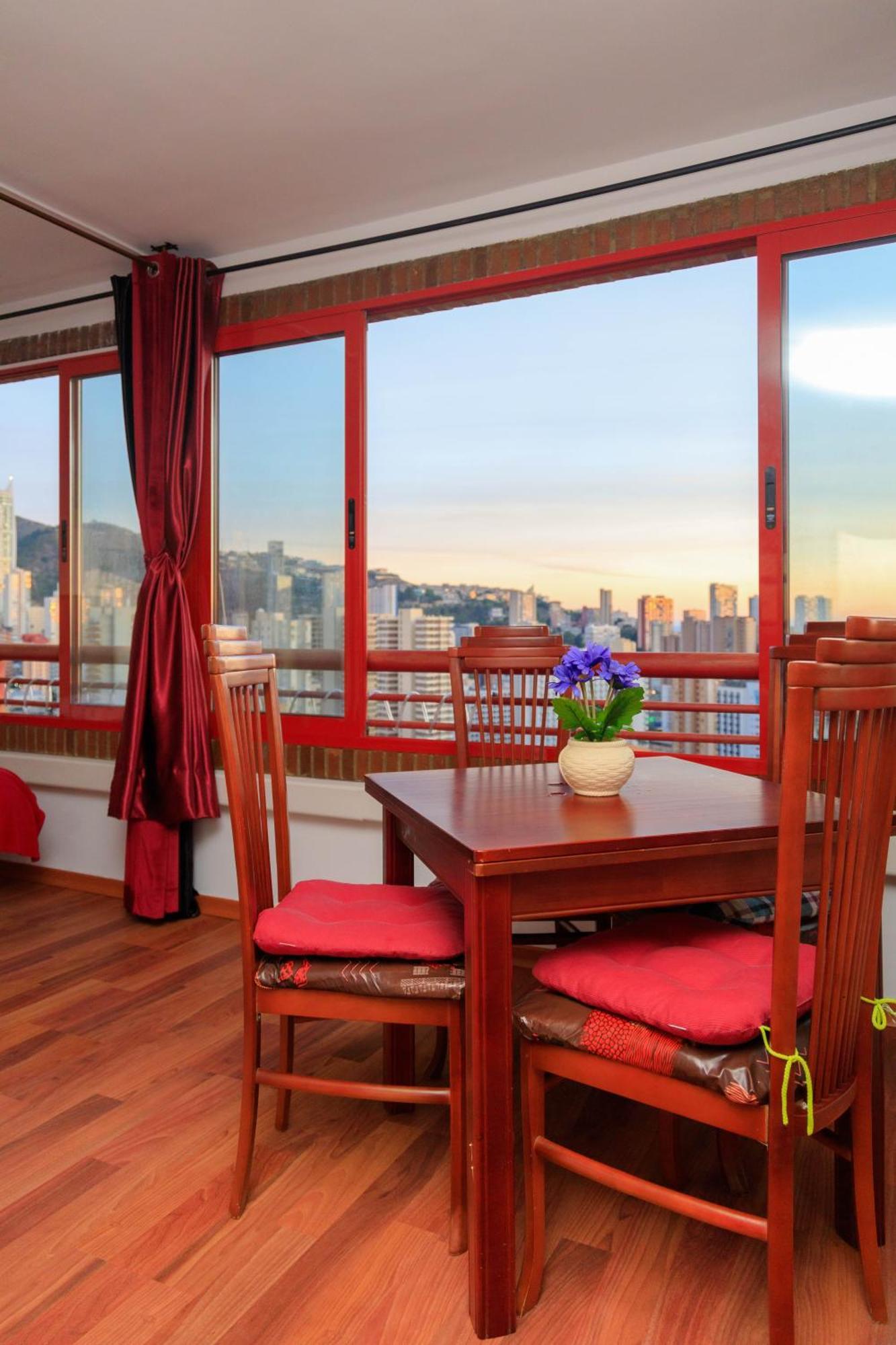 Appartamento Sunshine Apartament Benidorm Esterno foto